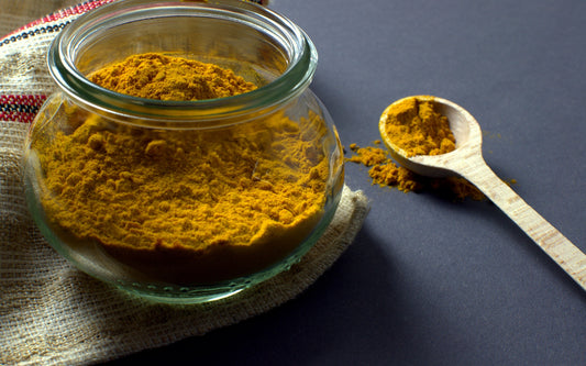 DIY: Aloe Vera, Turmeric and Honey Mask for Face and Body